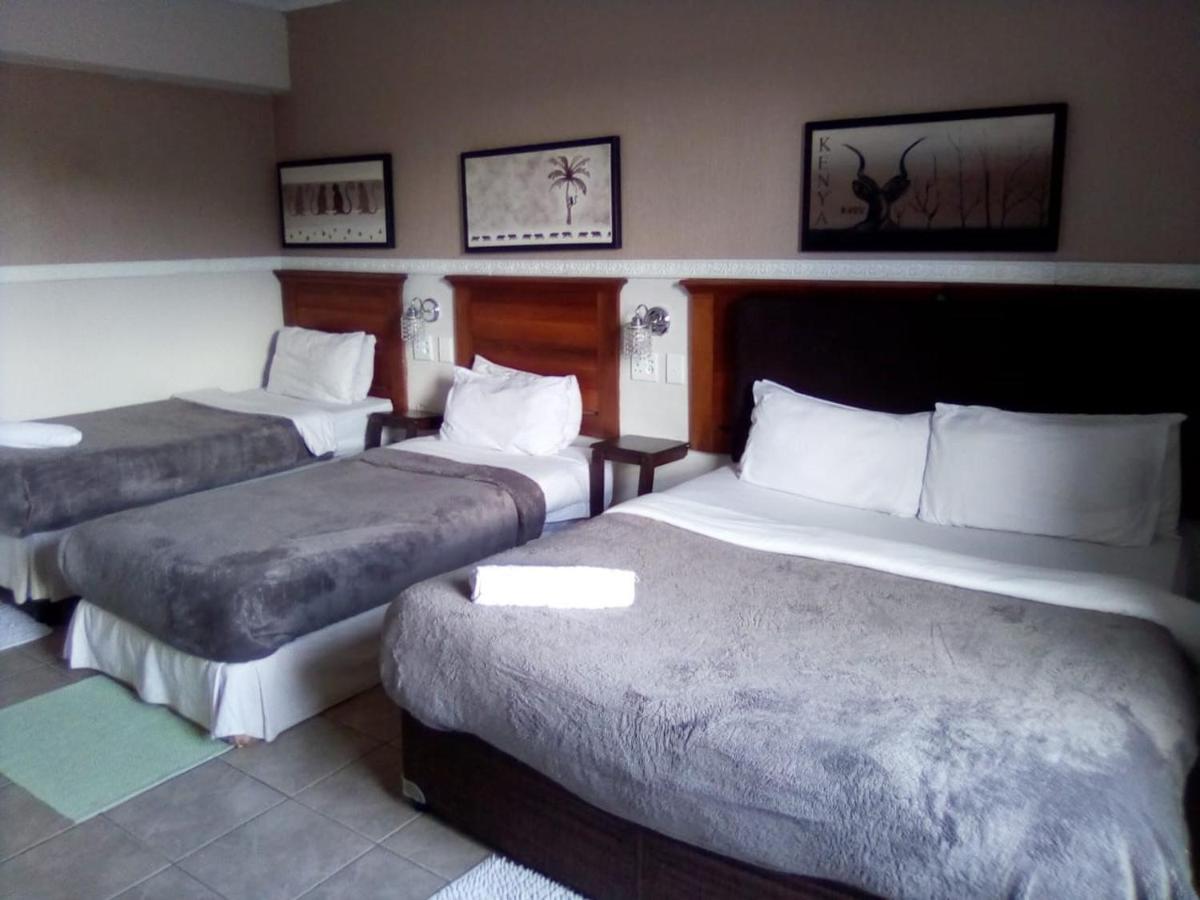 Bread And Barrel Guesthouse Bellville Cidade Do Cabo Exterior foto
